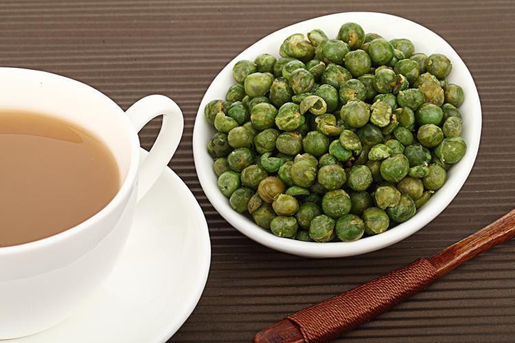 逗妮开心蒜香青豆 一颗豆子的甜蜜蜕变，休闲零食的味觉新宠